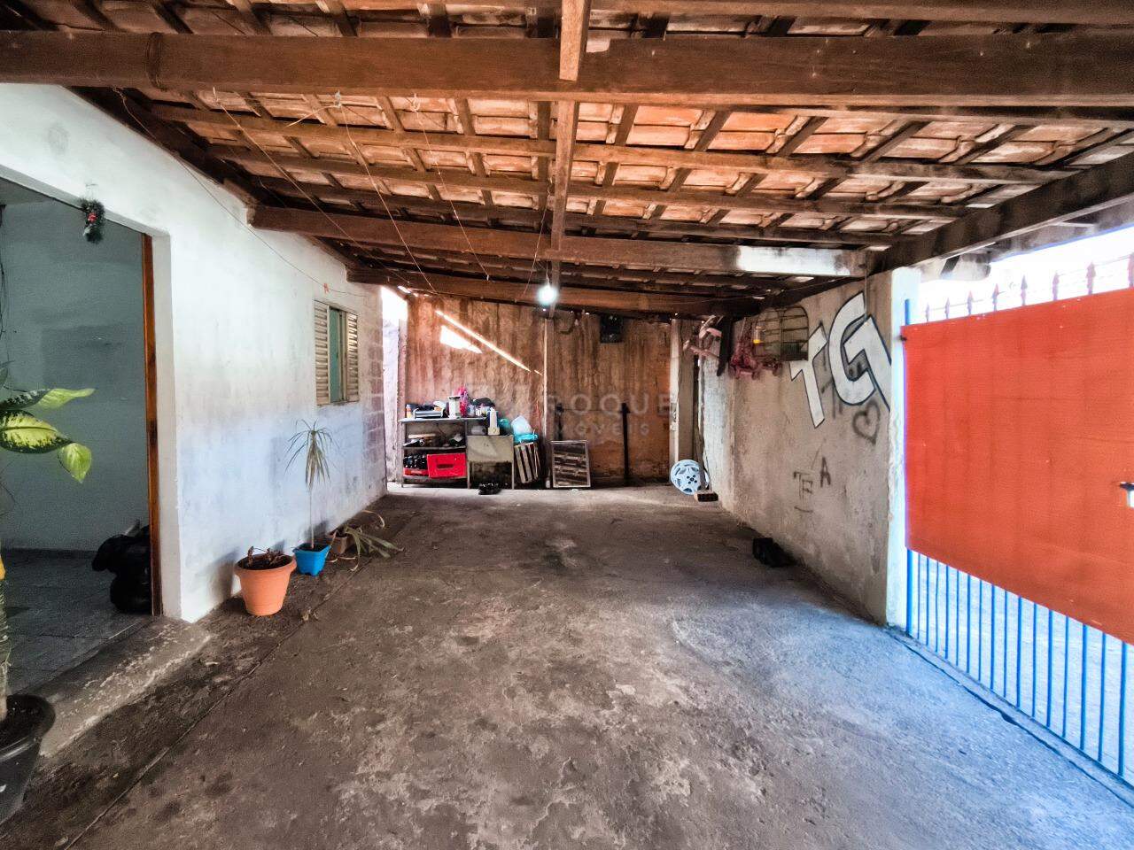 Casa Residencial à venda no bairro Parque Residencial Abílio Pedro: GARAGEM