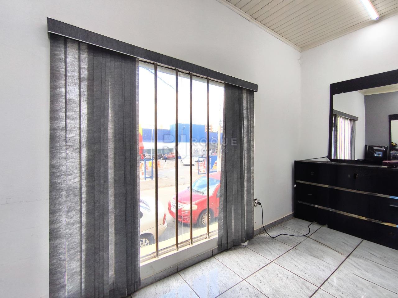 Casa Comercial à venda no bairro Centro: SALA 3