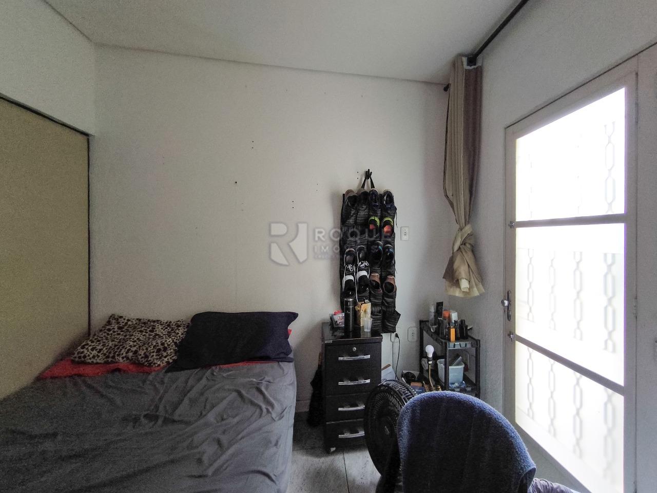 Casa Comercial à venda no bairro Centro: DORMITÓRIO 2