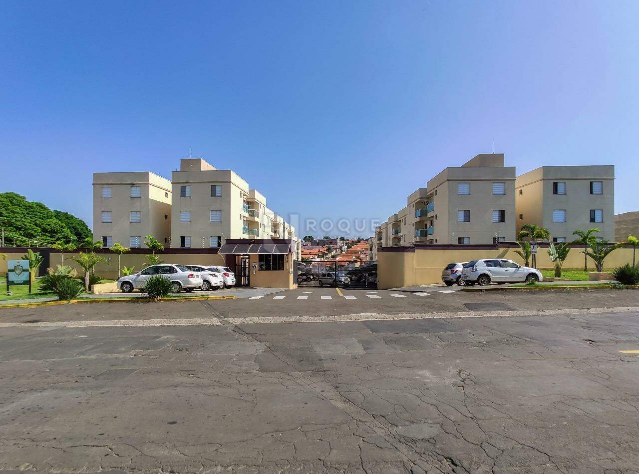 Apartamento para aluguel no bairro Vila Camargo: Fachada