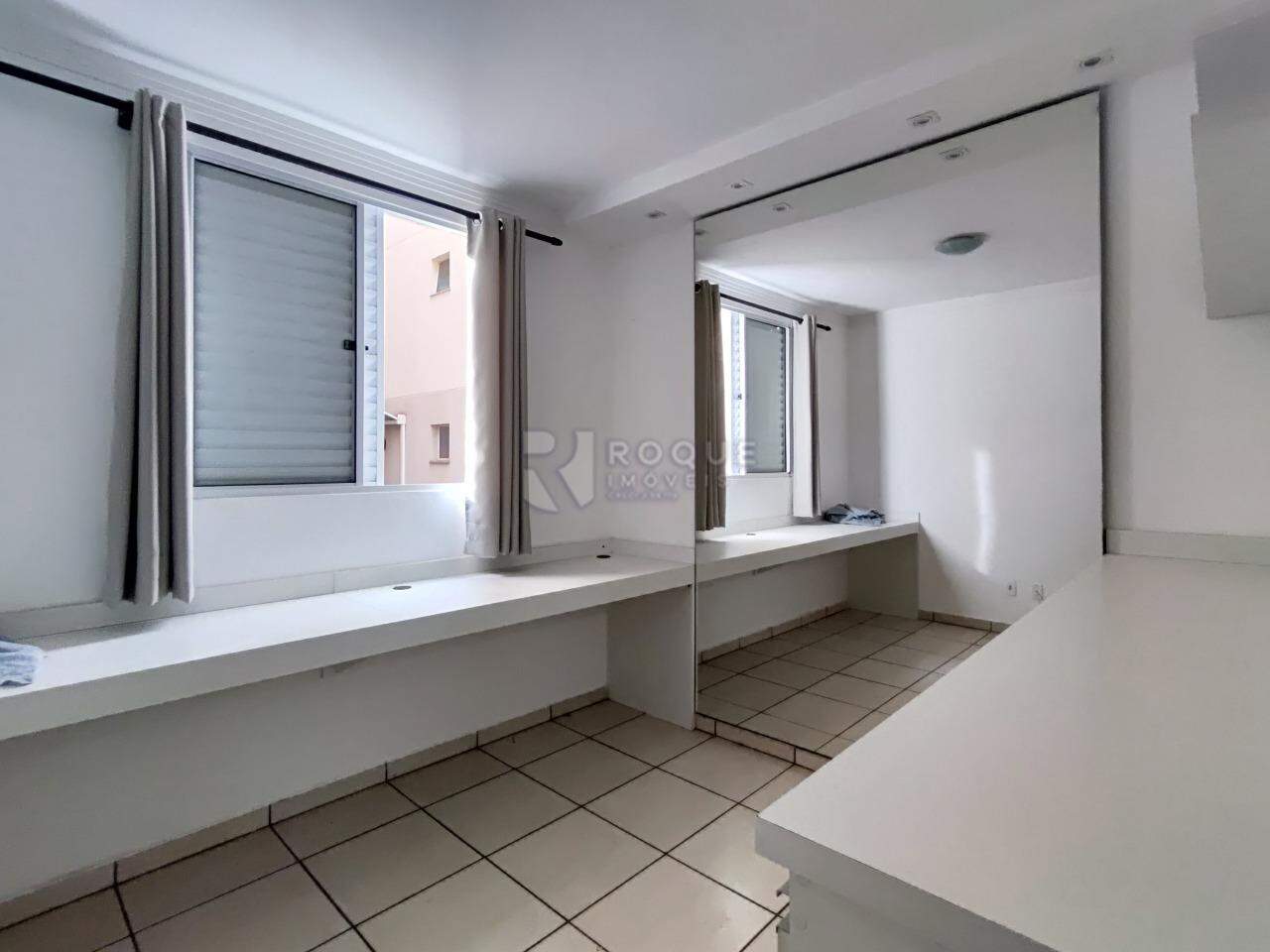 Apartamento para aluguel no bairro Vila Camargo: Dormitório 01