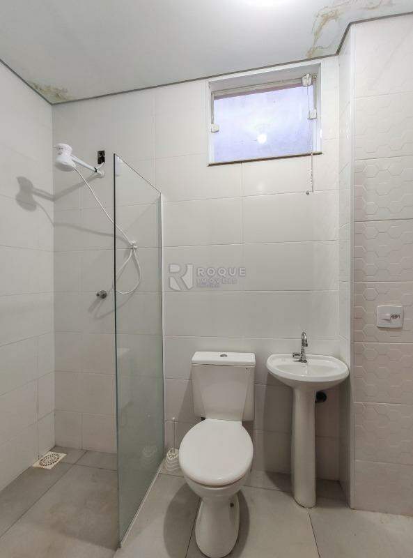 Casa Residencial para aluguel no bairro Residencial Palmeira Real: WC social 