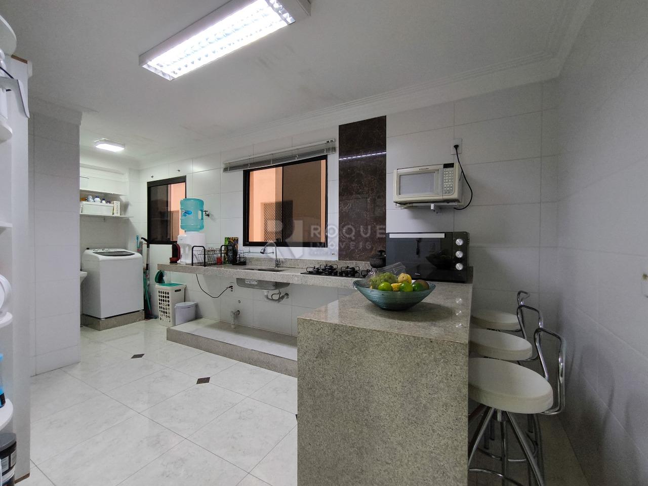 Apartamento à venda no bairro Jardim Ouro Verde: COZINHA