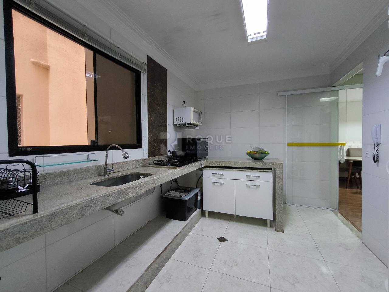 Apartamento à venda no bairro Jardim Ouro Verde: COZINHA