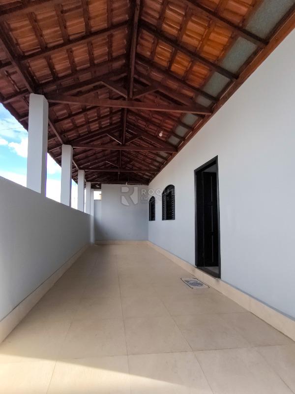 Casa Residencial à venda no bairro Jardim Ouro Verde: GARAGEM