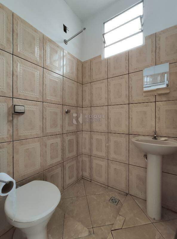 Casa Residencial para aluguel no bairro Jardim Nossa Senhora do Amparo: WC social 