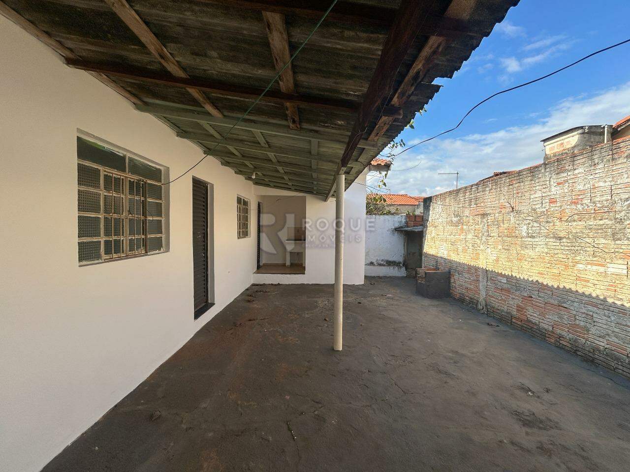 Casa Residencial para aluguel no bairro Jardim Nossa Senhora do Amparo: Frente 