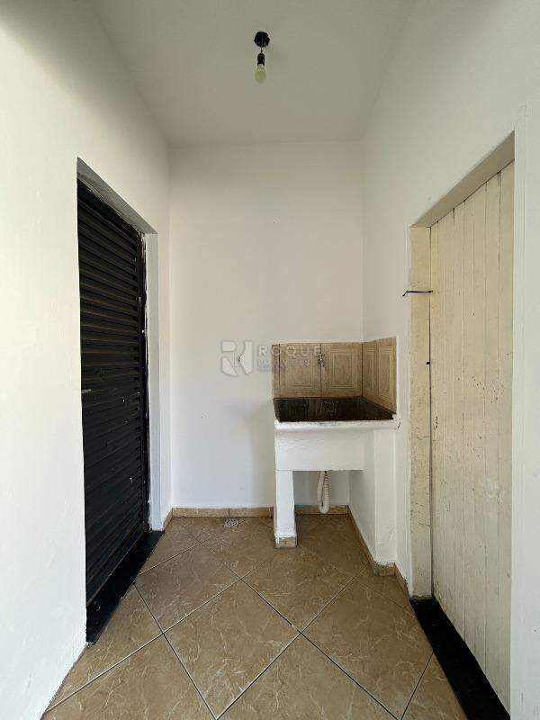 Casa Residencial para aluguel no bairro Jardim Nossa Senhora do Amparo: Área de serviço 