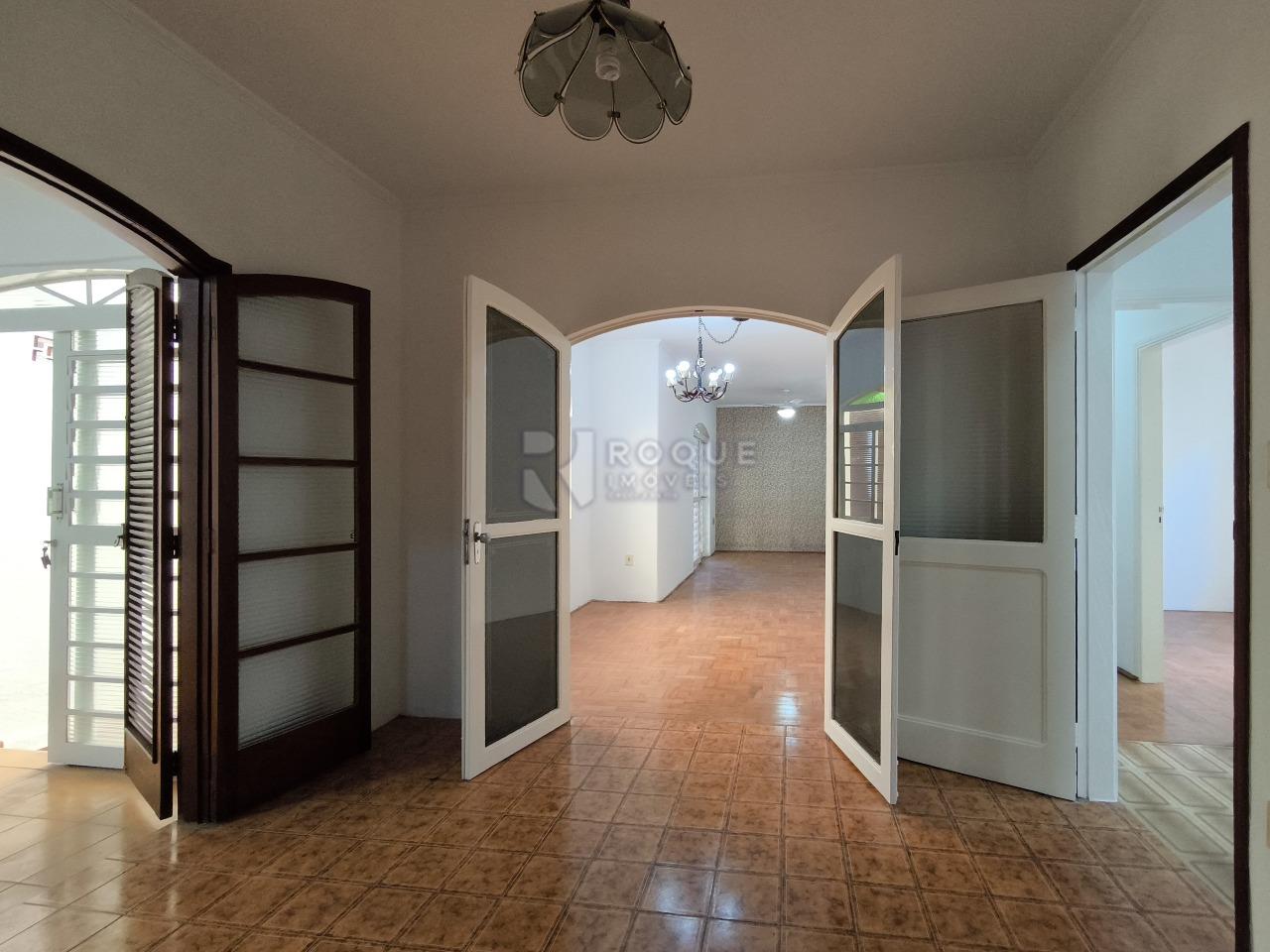 Casa Residencial à venda no bairro Vila Claudia: COPA