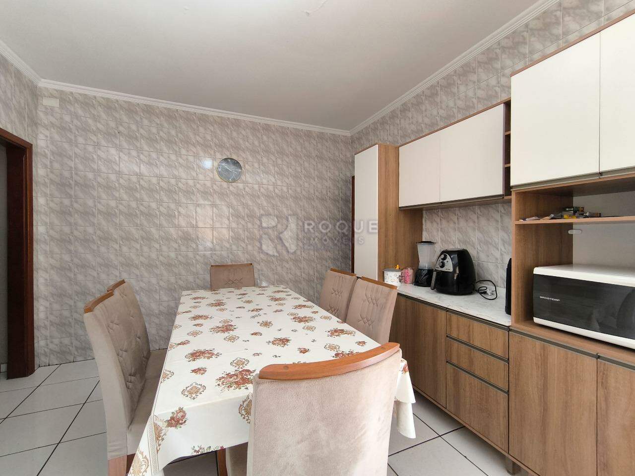 Casa Residencial à venda no bairro Jardim Gustavo Pecinini: COZINHA