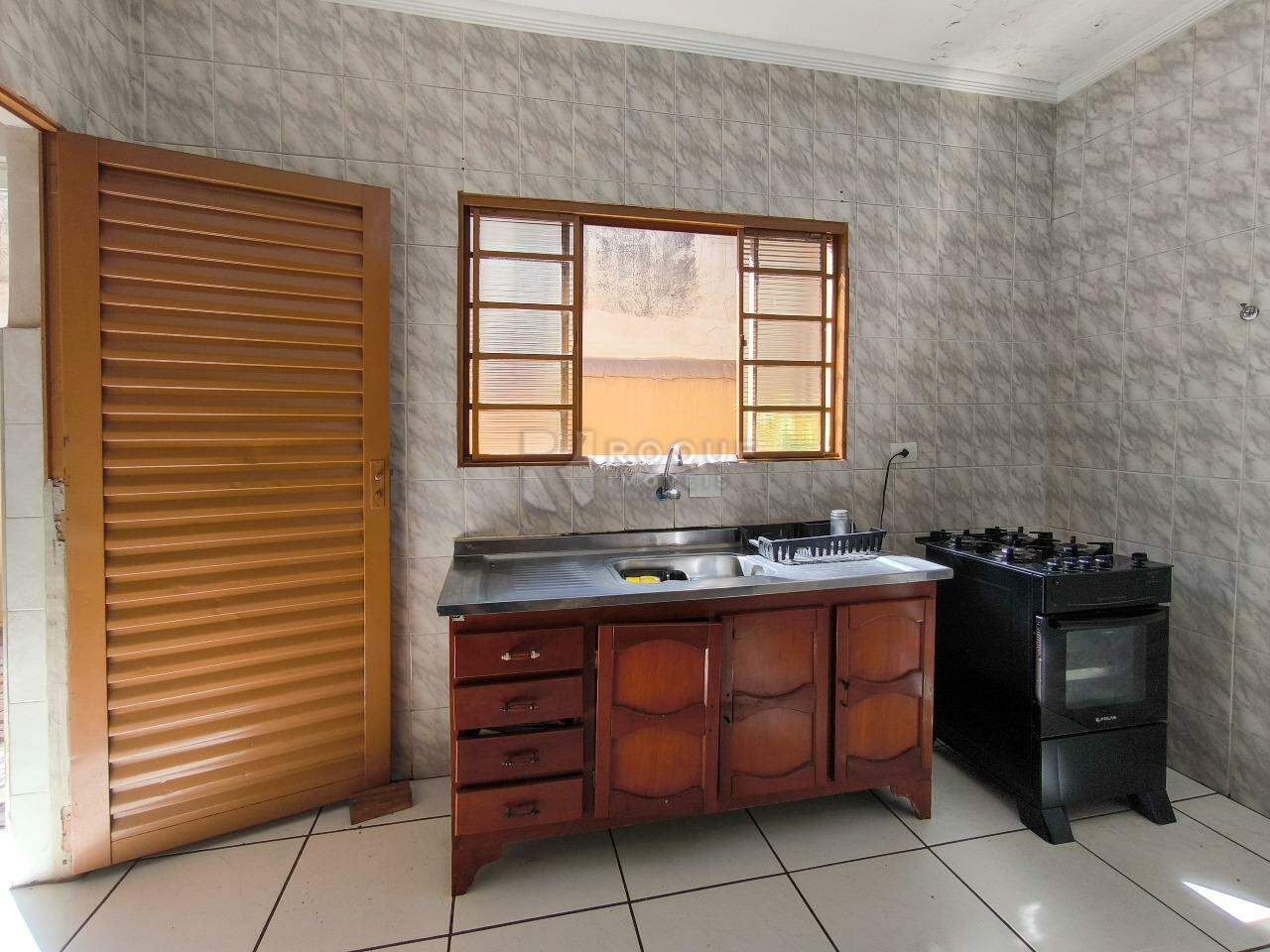 Casa Residencial à venda no bairro Jardim Gustavo Pecinini: COZINHA