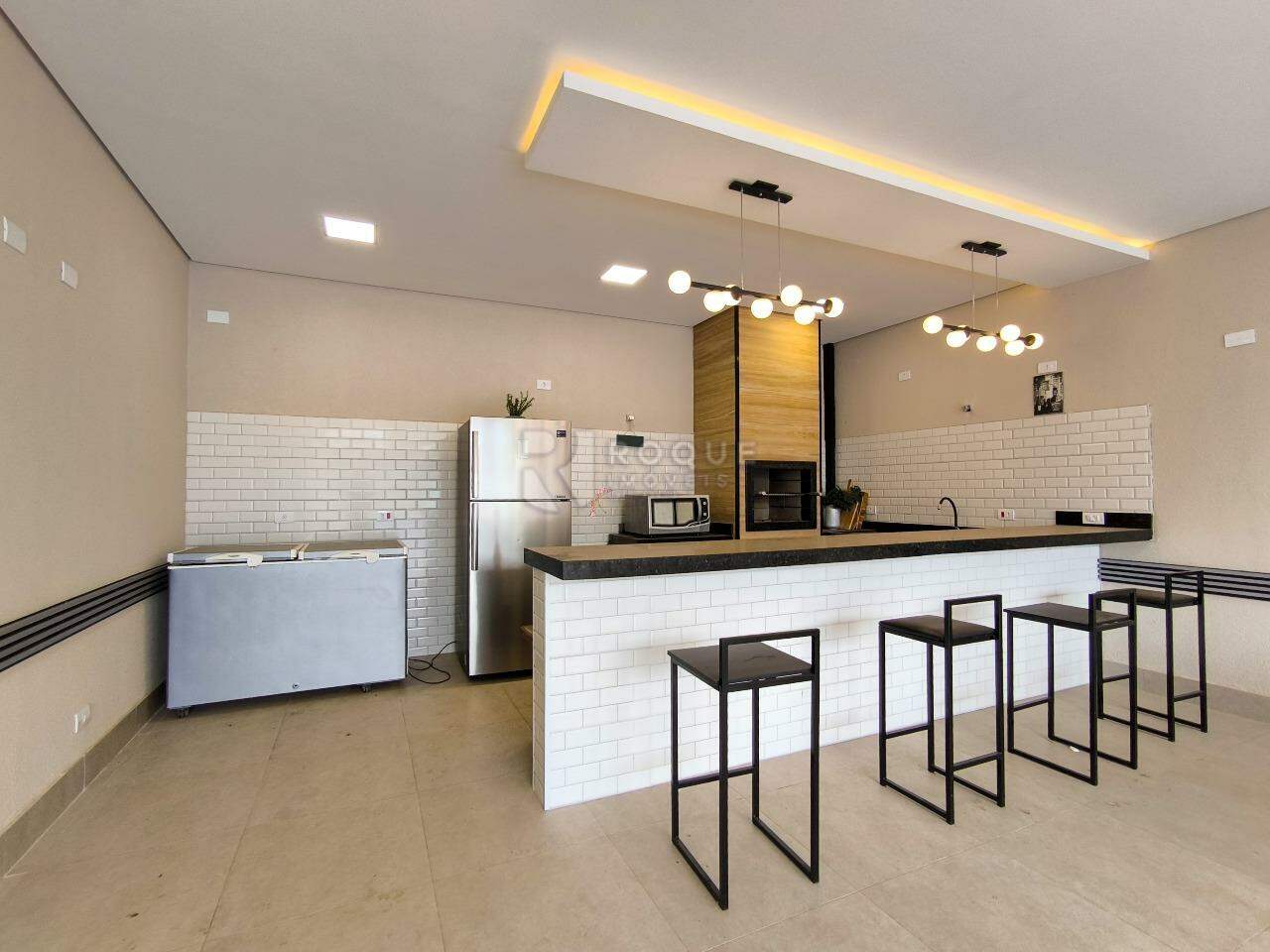 Chácara à venda no bairro Jardim Lagoa Nova: COZINHA GOURMET