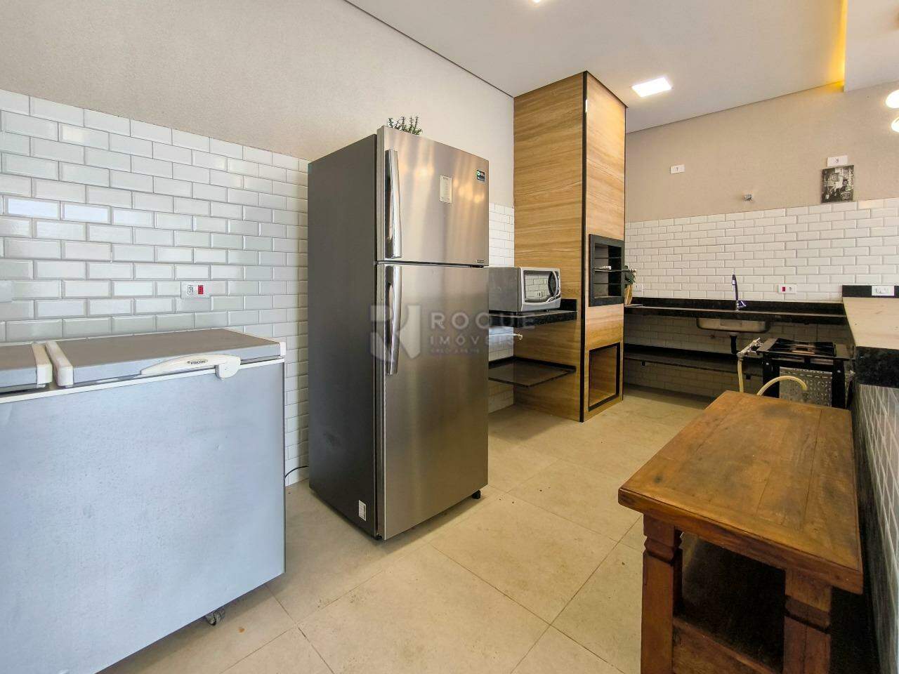 Chácara à venda no bairro Jardim Lagoa Nova: COZINHA GOURMET