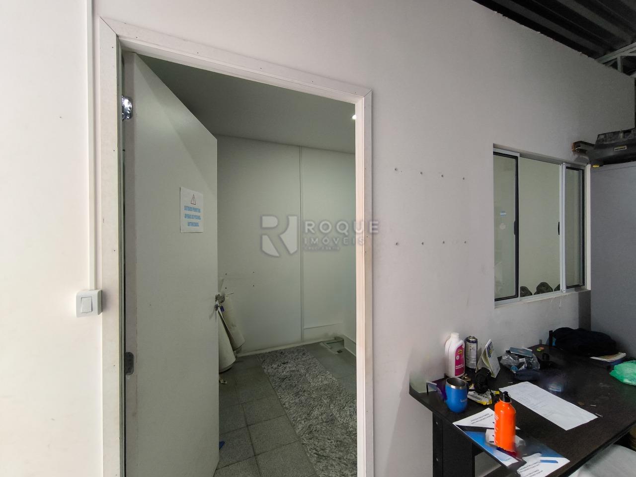 Prédio Comercial à venda no bairro Jardim Nova Europa: DEPÓSITO 4