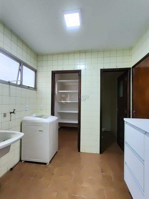 Apartamento para aluguel no bairro Centro: Área de serviços