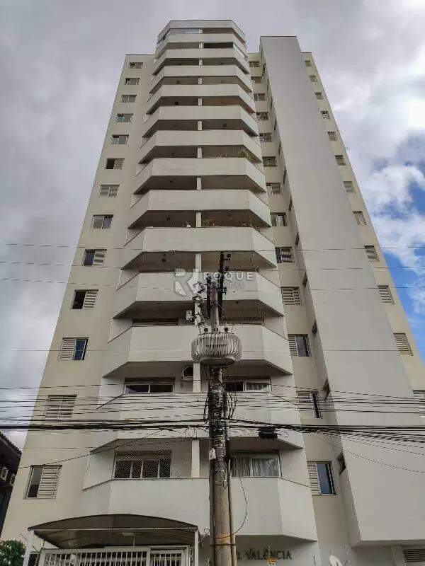 Apartamento para aluguel no bairro Centro: 