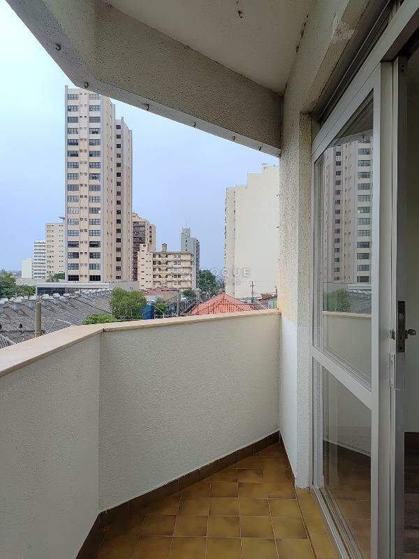 Apartamento para aluguel no bairro Centro: Sacada