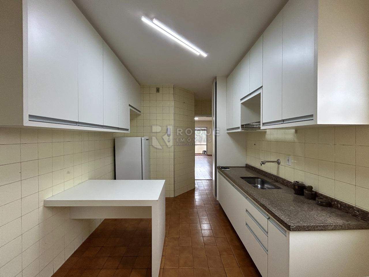 Apartamento para aluguel no bairro Centro: Cozinha