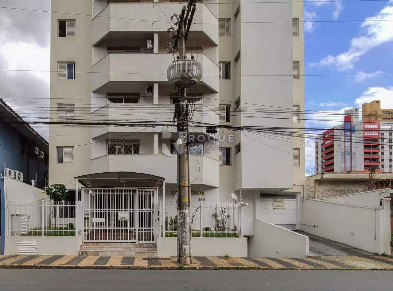 Apartamento para aluguel no bairro Centro: Fachada
