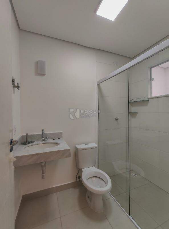 Apartamento à venda no bairro Jardim Santa Adélia: WC social 
