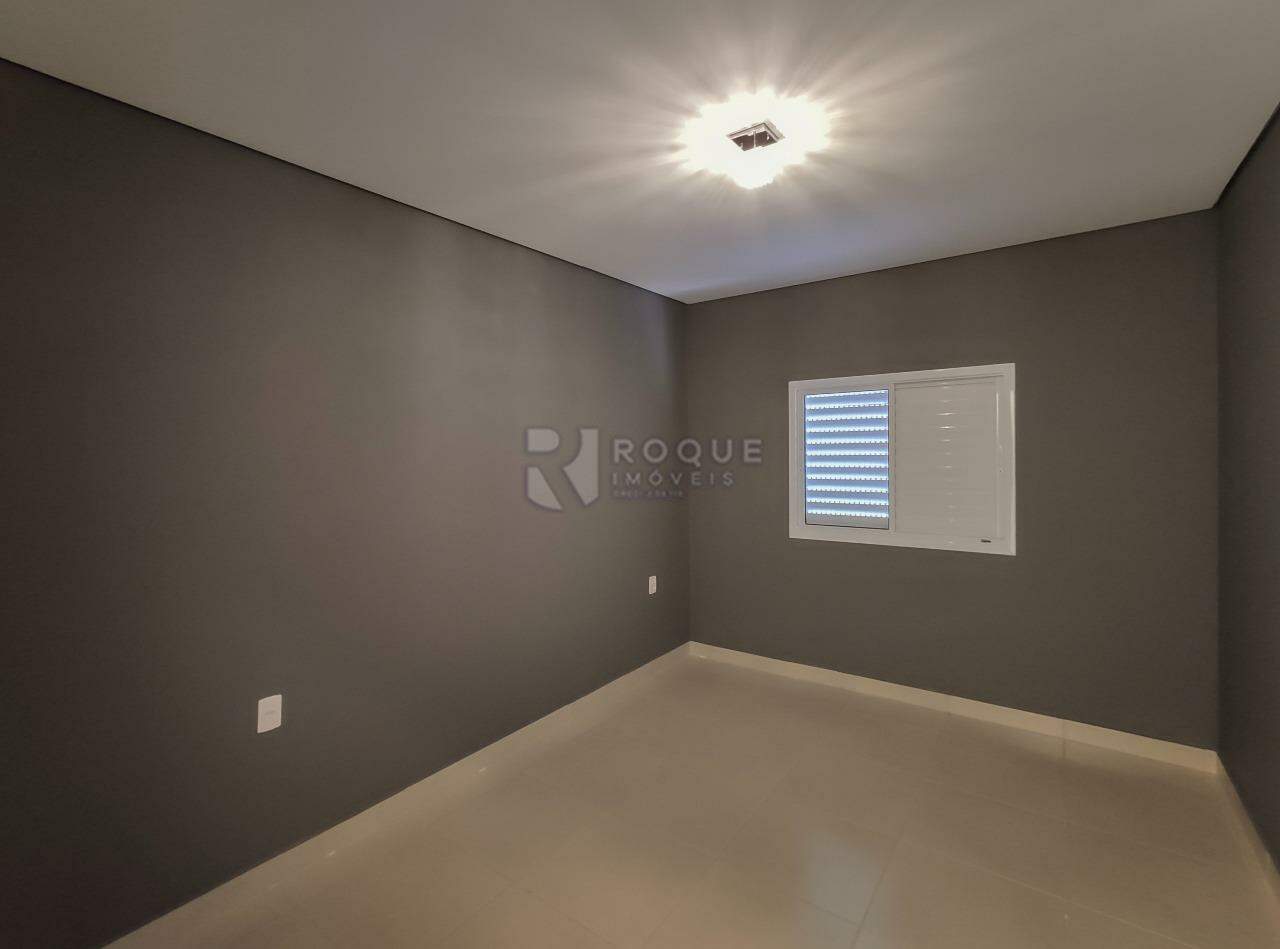 Apartamento à venda no bairro Jardim Santa Adélia: Dormitório 2