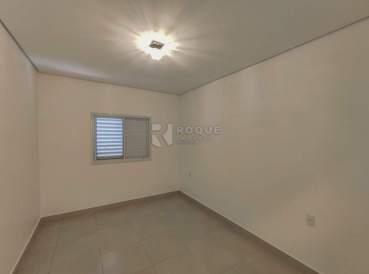 Apartamento à venda no bairro Jardim Santa Adélia: Dormitório 1