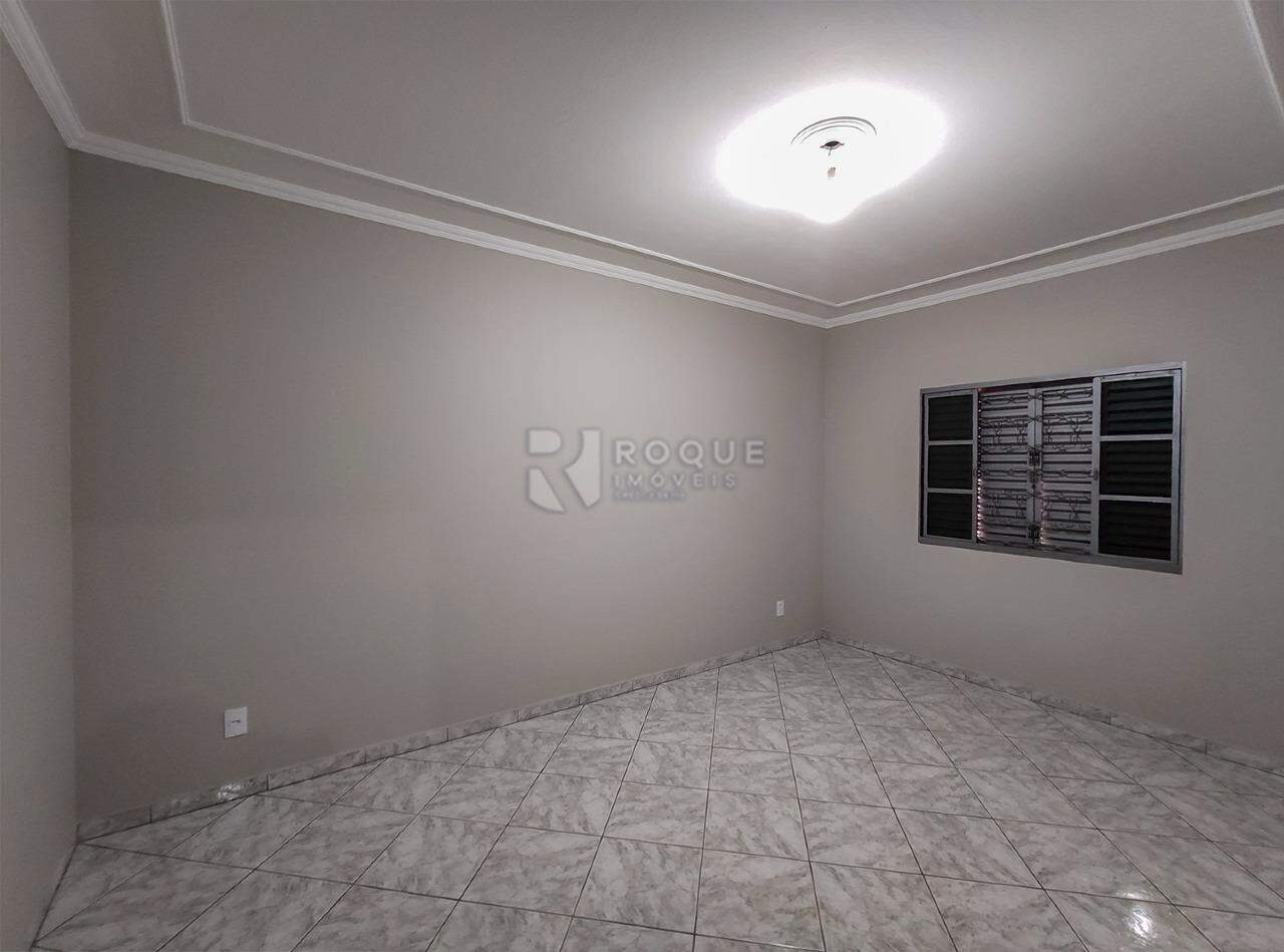 Casa Residencial à venda no bairro Jardim São Lourenço: Dormitório 2