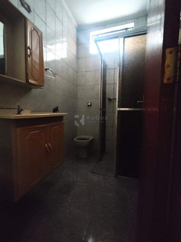 Casa Residencial à venda no bairro Jardim Nova Suiça: Banheiro social
