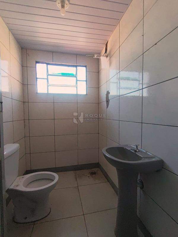 Casa Residencial para aluguel no bairro Parque Residencial Santa Eulália: Wc fundos superior