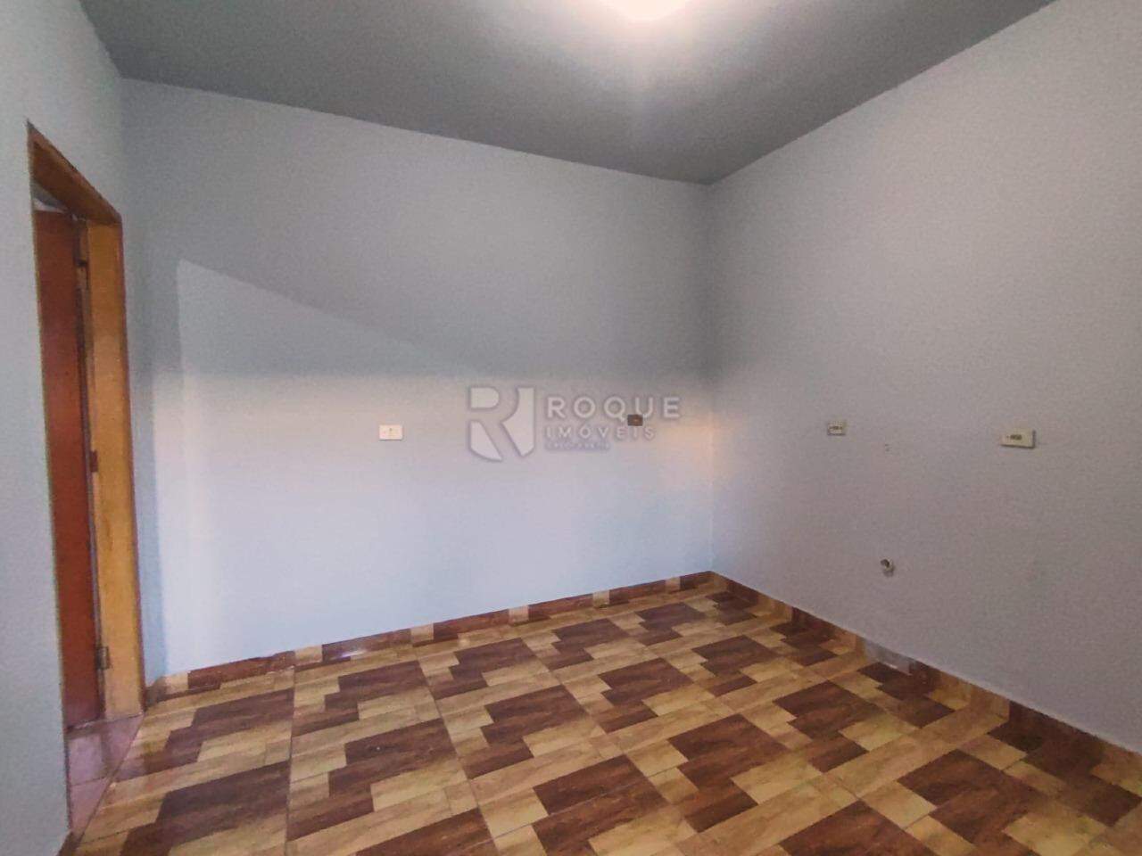 Casa Residencial para aluguel no bairro Parque Residencial Santa Eulália: Sala fundos