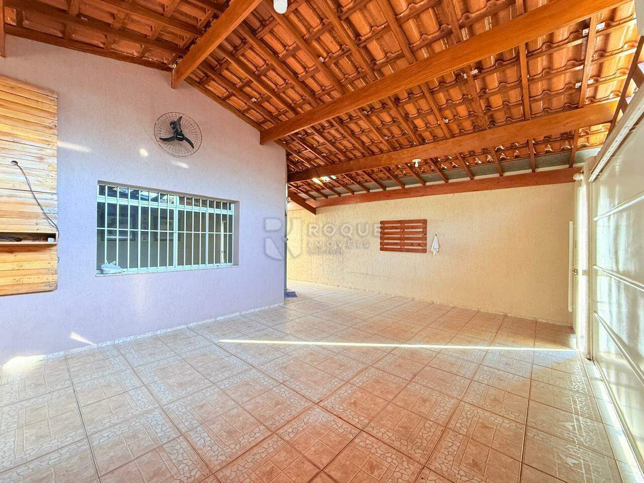 Casa Residencial para aluguel no bairro Jardim Vista Alegre: Garagem