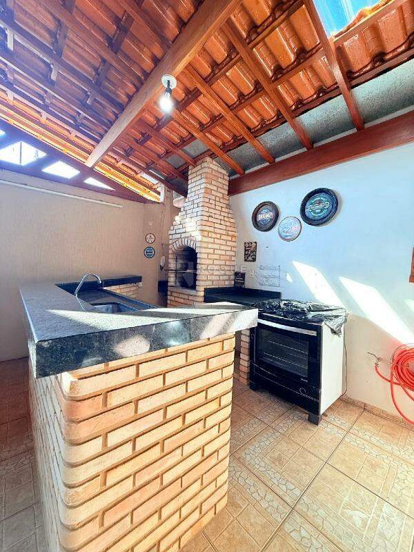 Casa Residencial para aluguel no bairro Jardim Vista Alegre: Churrasqueira
