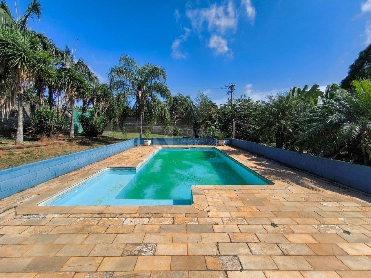 Chácara à venda no bairro Bairro do Pinhal: PISCINA