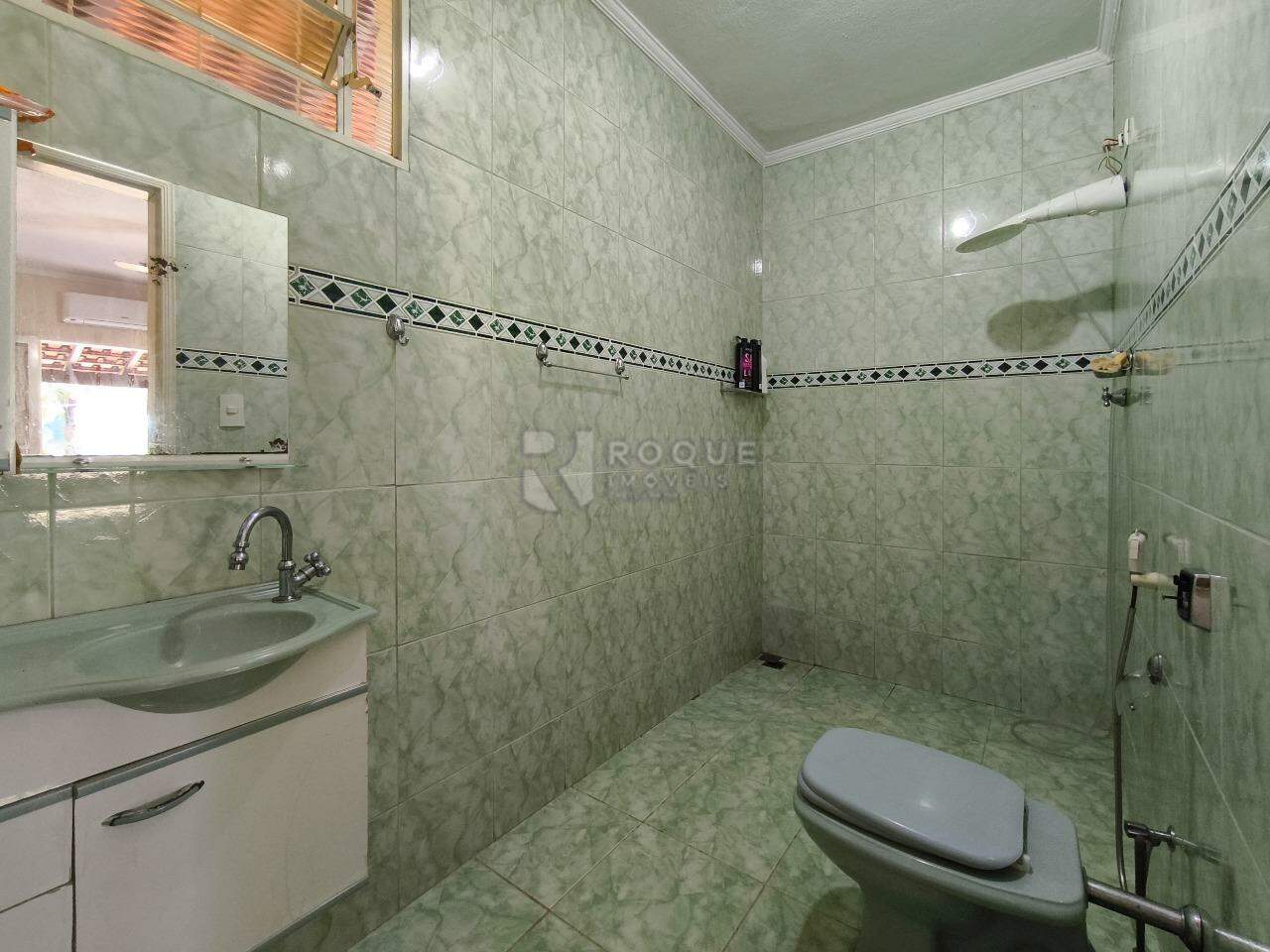Chácara à venda no bairro Bairro do Pinhal: WC SUÍTE