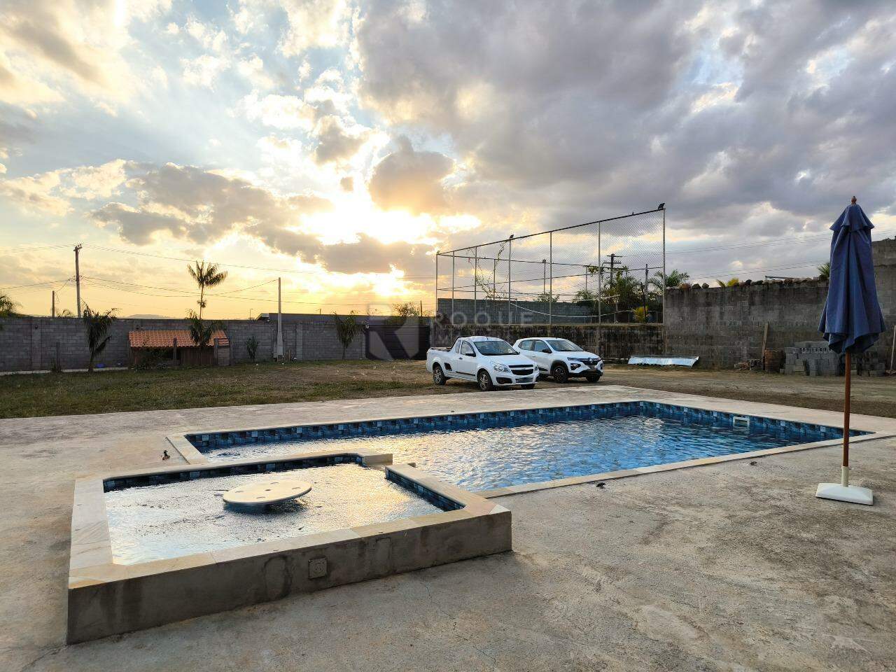 Chácara à venda no bairro Bairro dos Lopes: PISCINA