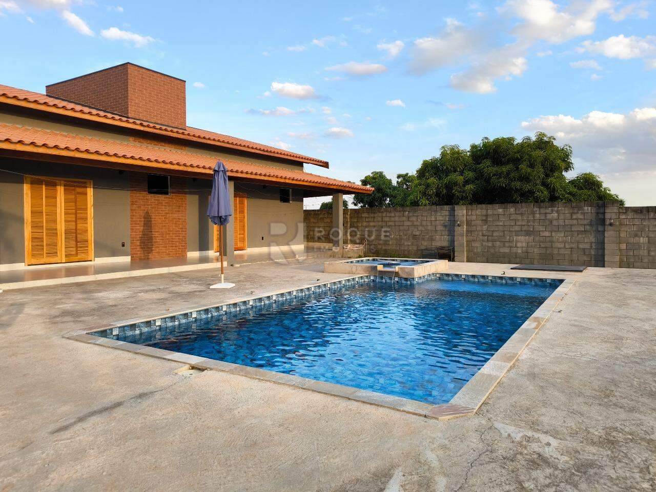 Chácara à venda no bairro Bairro dos Lopes: PISCINA