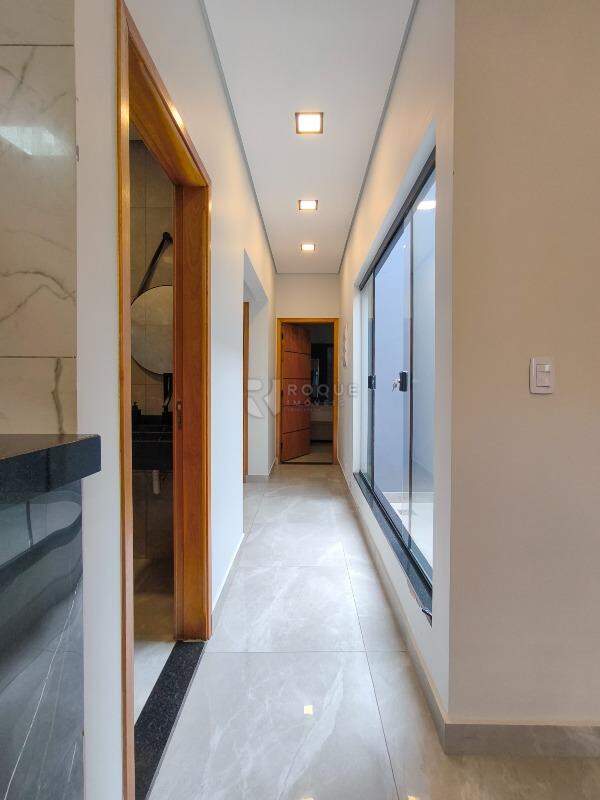 Casa Residencial à venda no bairro Jardim Marajoara: CORREDOR INTERNO