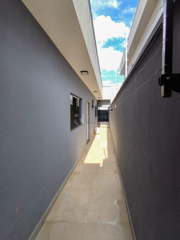 Casa Residencial à venda no bairro Jardim Marajoara: ÁREA DE VARAL