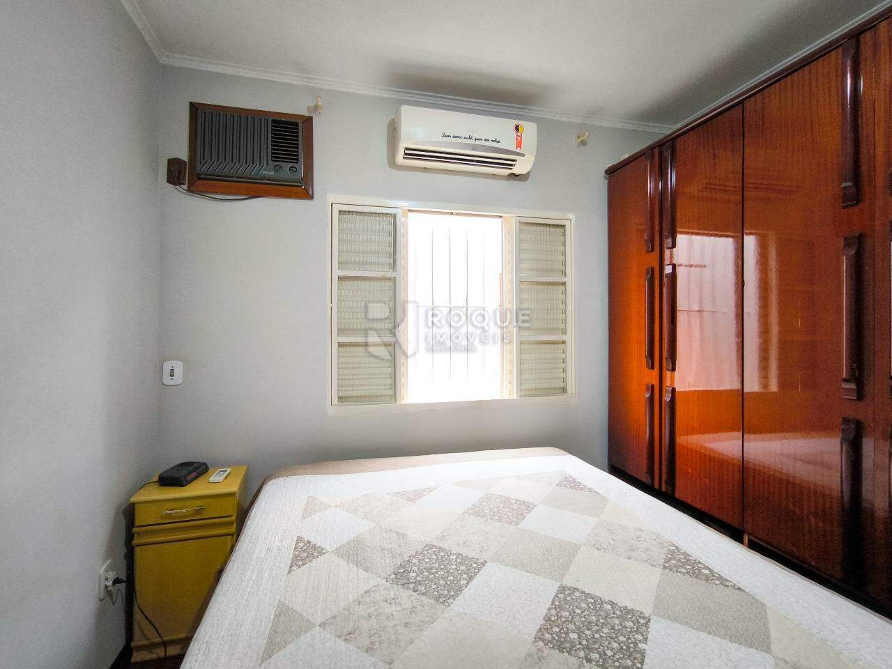 Casa com salão à venda no bairro Jardim Alvorada: SUÍTE