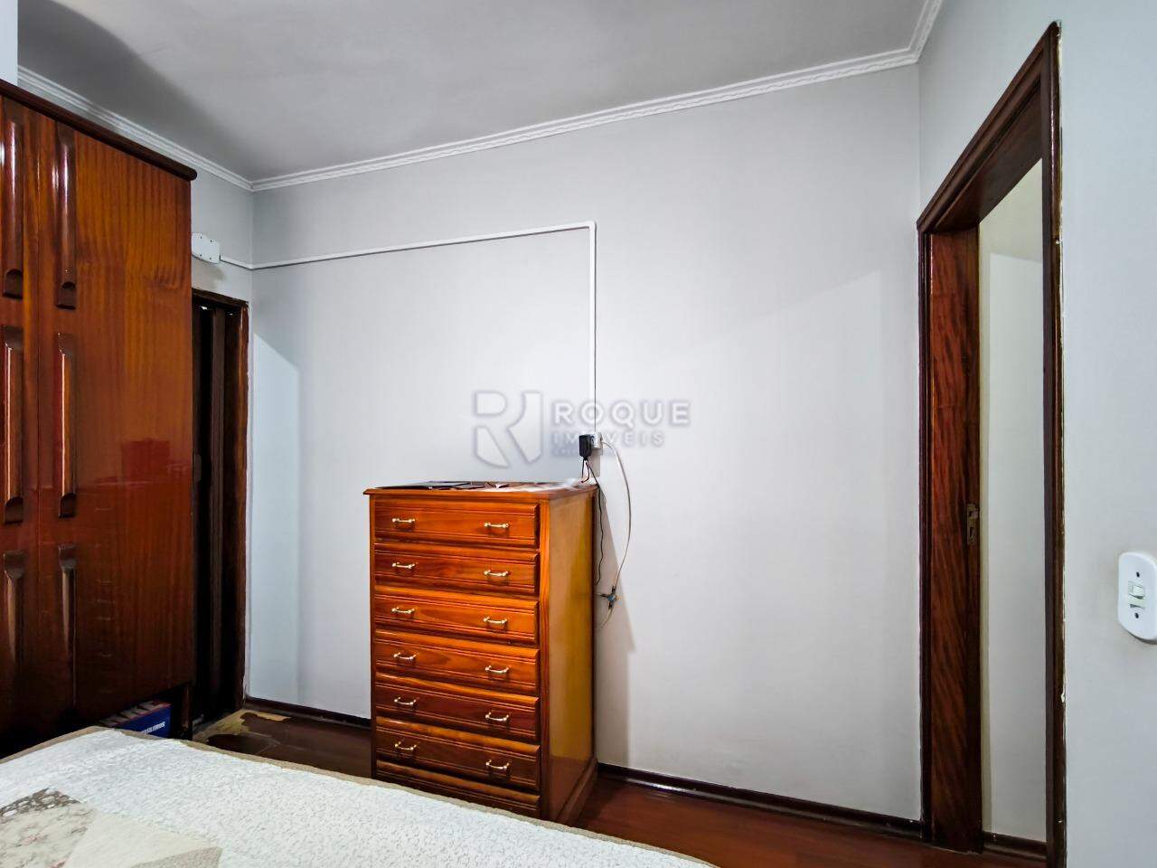 Casa com salão à venda no bairro Jardim Alvorada: SUÍTE