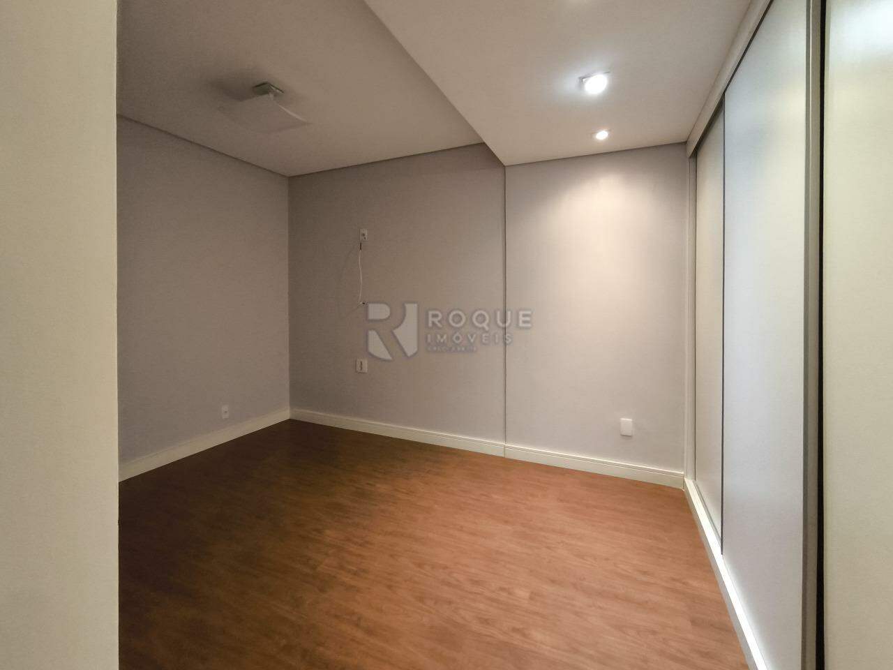 Apartamento à venda no bairro Centro: SUÍTE 2