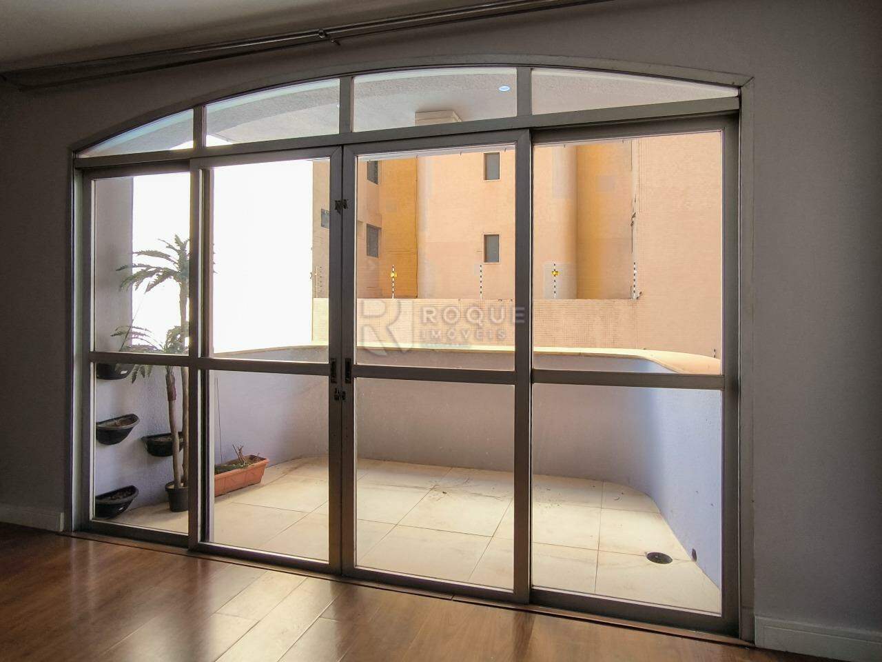 Apartamento à venda no bairro Centro: SACADA