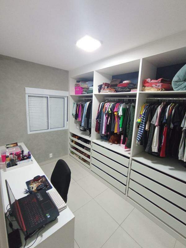 Apartamento à venda no bairro Chácaras Antonieta: 