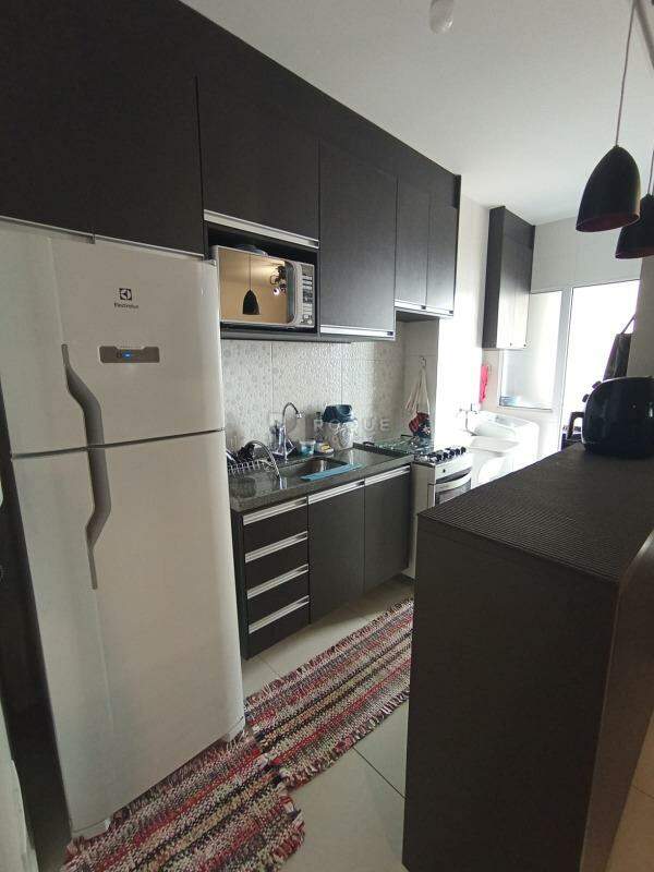 Apartamento à venda no bairro Chácaras Antonieta: 