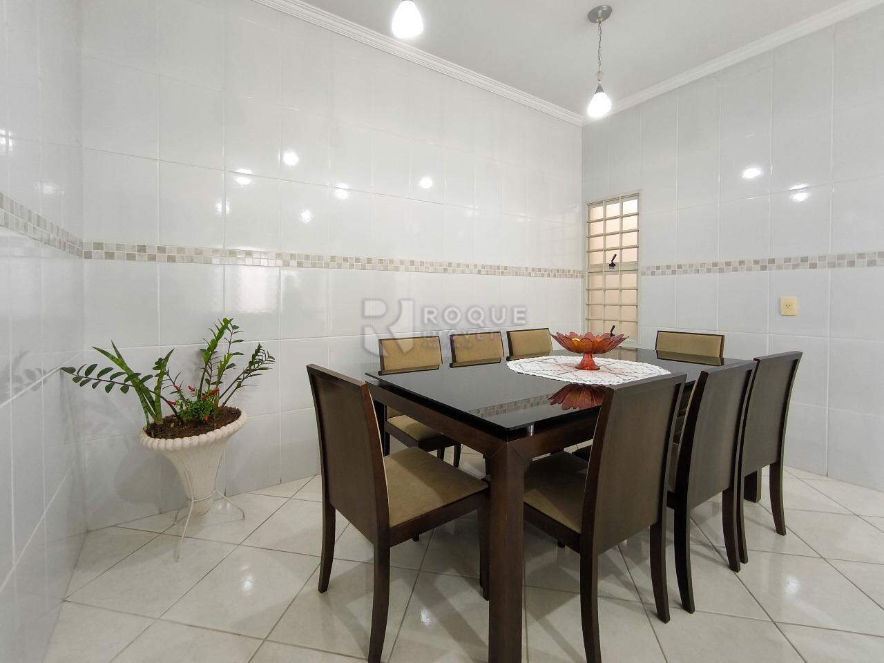 Casa Residencial à venda no bairro Centro: COPA