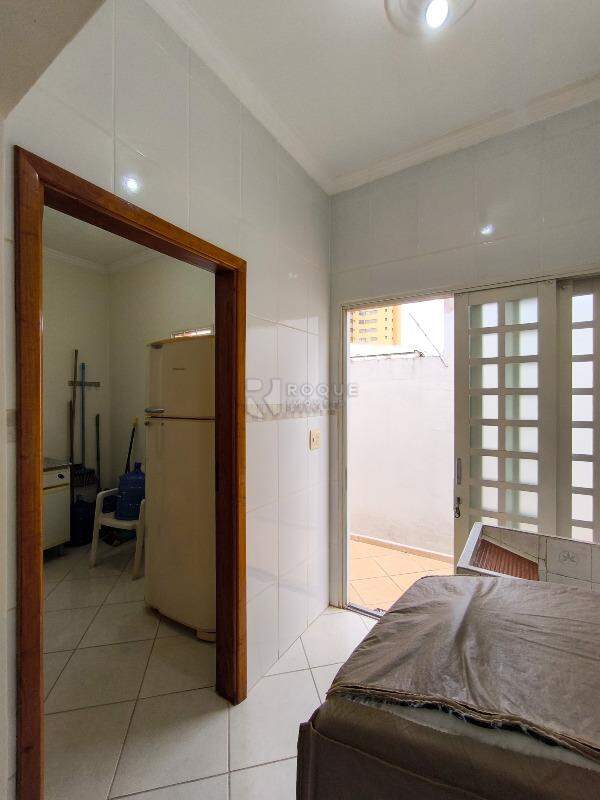 Casa Residencial à venda no bairro Centro: LAVANDERIA