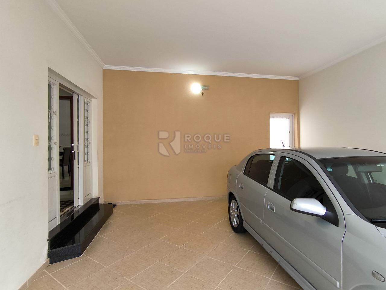 Casa Residencial à venda no bairro Centro: GARAGEM
