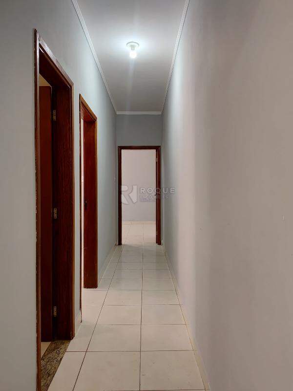 Casa Residencial para aluguel no bairro Jardim Residencial Vitória: Hall