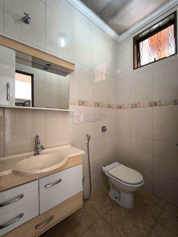 Casa Residencial à venda no bairro Jardim Manacá: BANHEIRO SOCIAL EXTERNO