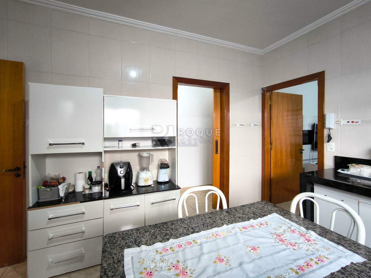Casa Residencial à venda no bairro Jardim Manacá: COZINHA